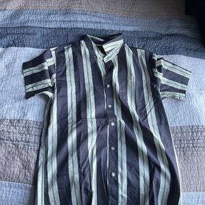 RSQ Casual Button Down Shirt in Black and Green